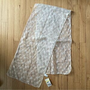 NWT 1980s Vintage Sheer Lace scarf. Cream colored. 55x12.5 inches
